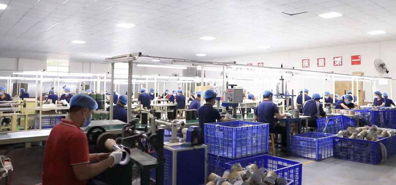 Dongguan Yongjian Paper Products Co., Ltd üreticinin üretim hattı