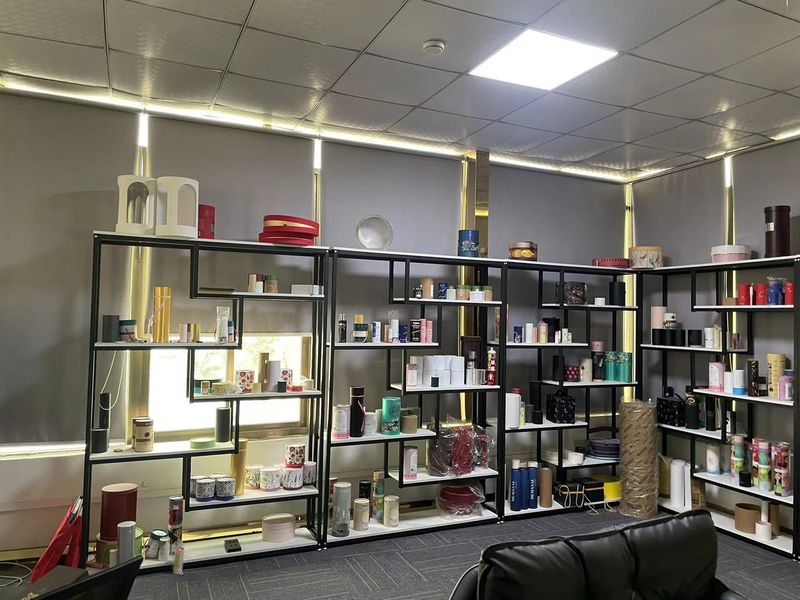 Dongguan Yongjian Paper Products Co., Ltd üreticinin üretim hattı